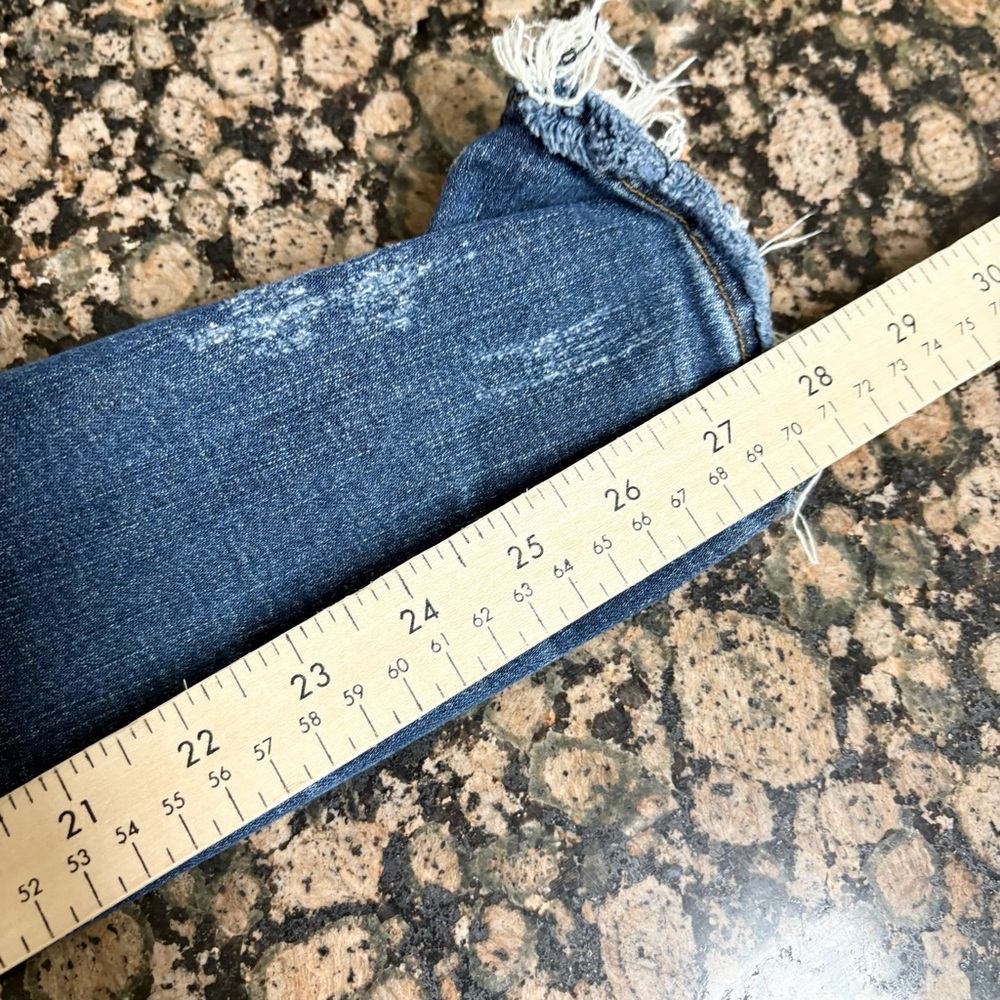 Judy Blue Women’s Size 3/26 Relaxed Fit Stretch Jeans Blue Denim Distressed - Picture 6 of 6